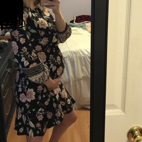 OLD NAVY | Black Floral Print Dress - Picture 4 of 4